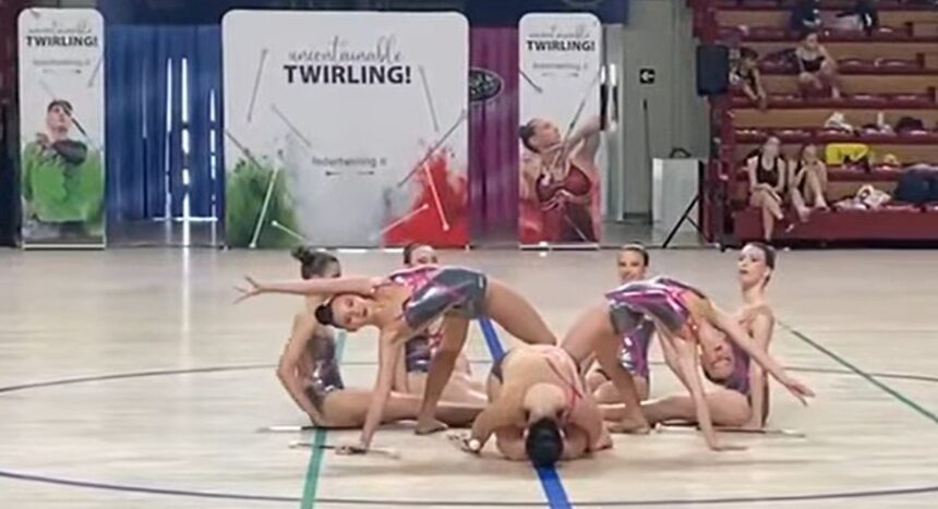 libellule marsala twirling